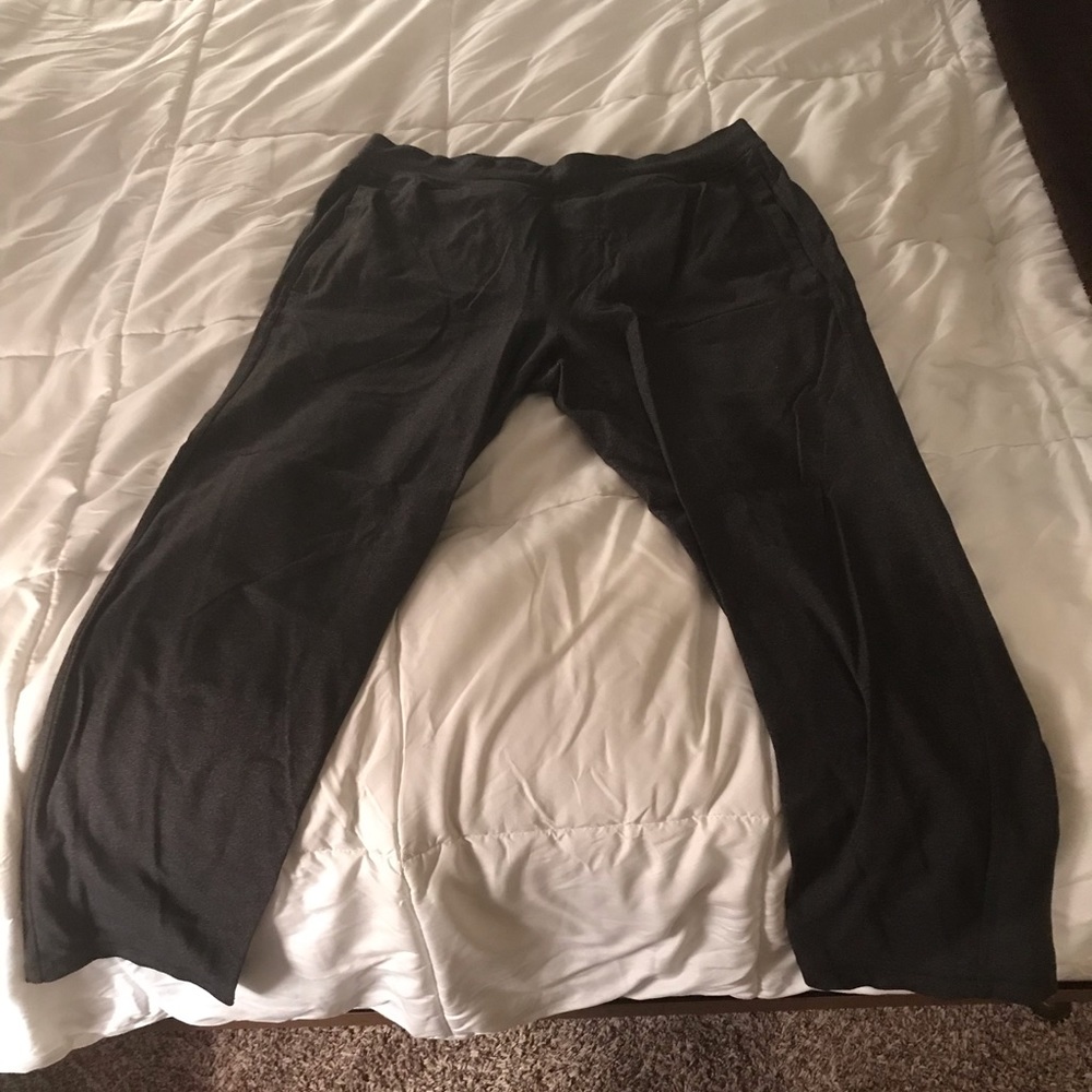 Lululemon charcoal sweatpants